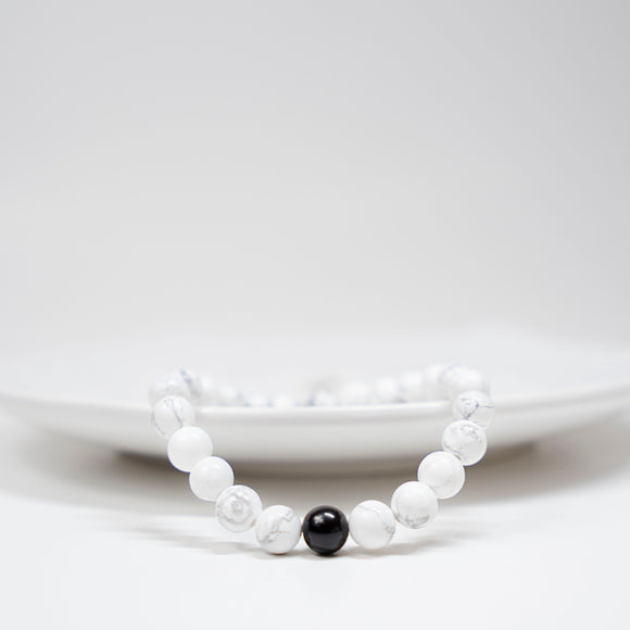 Howlite & Black Onyx Bracelet-Gemstone Jewelry